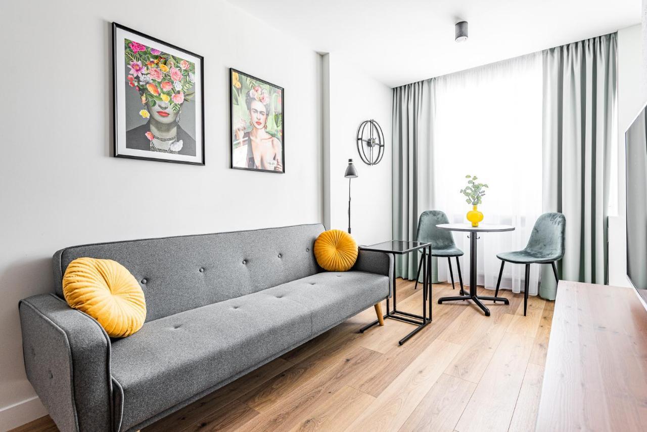 Apartment Frida Katowice Ligota Near Hospitals & Sum Екстериор снимка