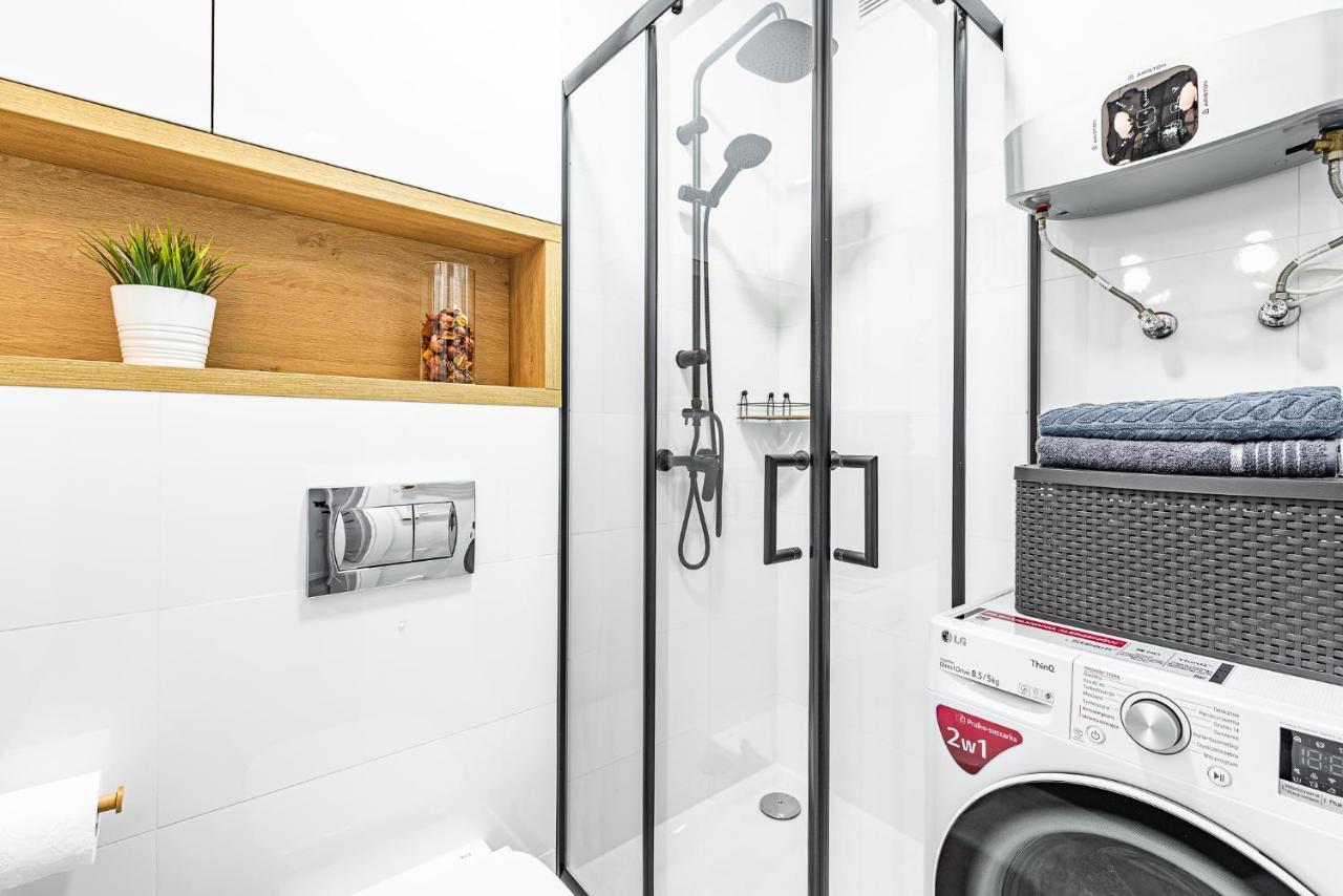 Apartment Frida Katowice Ligota Near Hospitals & Sum Екстериор снимка